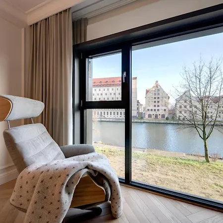 Dom & House - Winter *