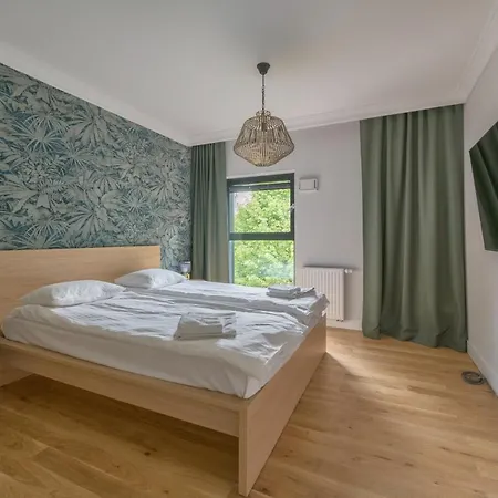 Dom & House - Winter *