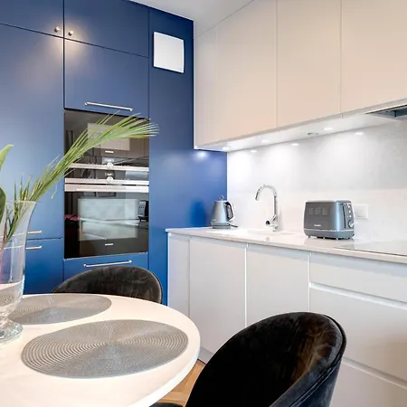 Dom & House - Winter Apartman Gdańsk