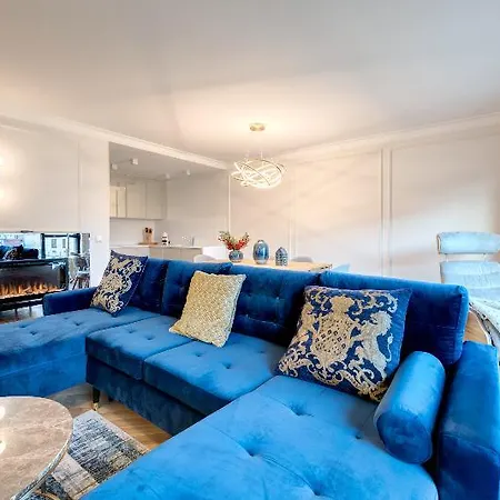 Dom & House - Winter * Gdańsk