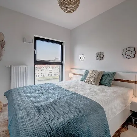 Dom & House - Winter *